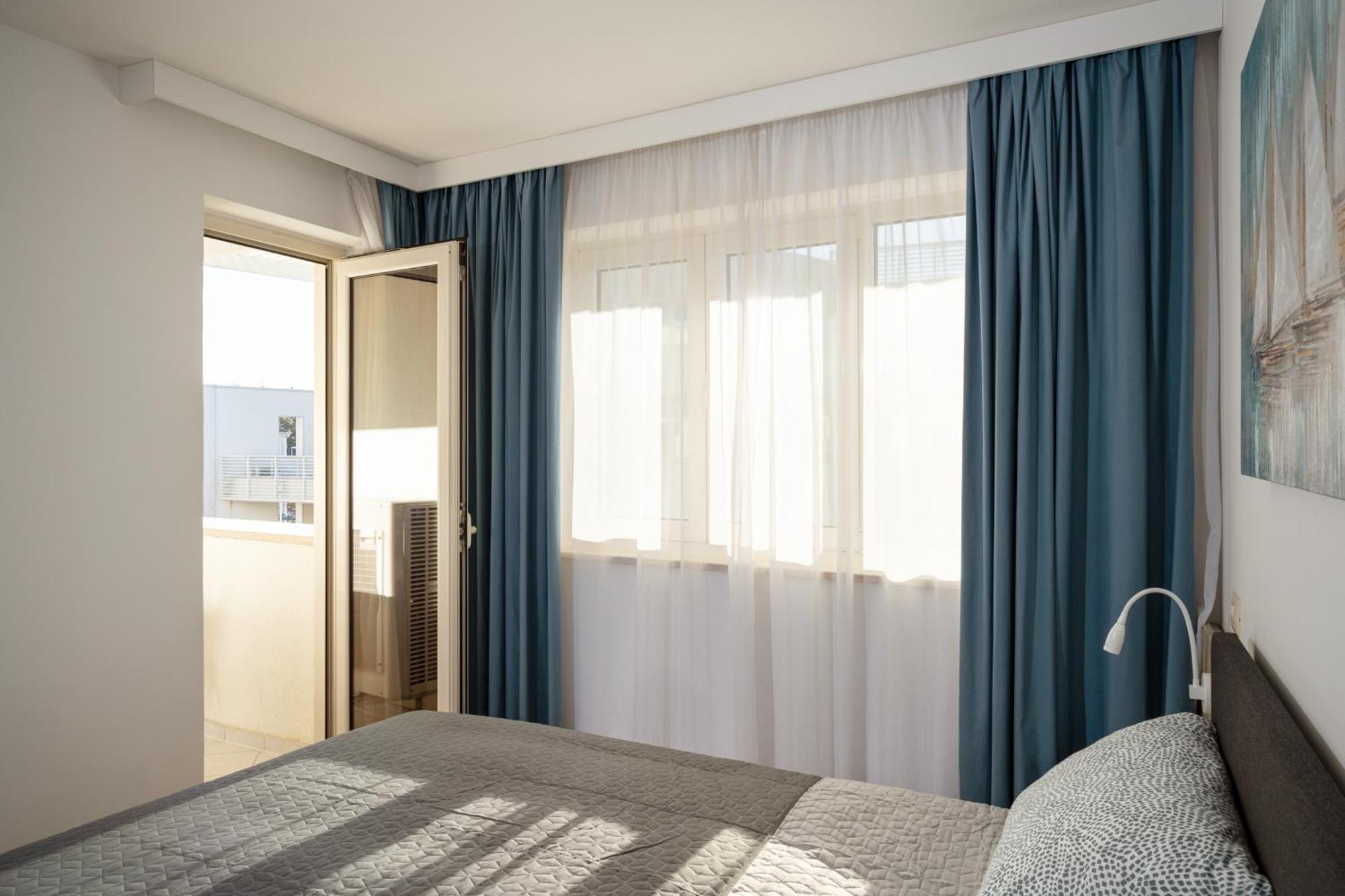 Humagum Sea View Apartment - Garden Palace Umag Bagian luar foto