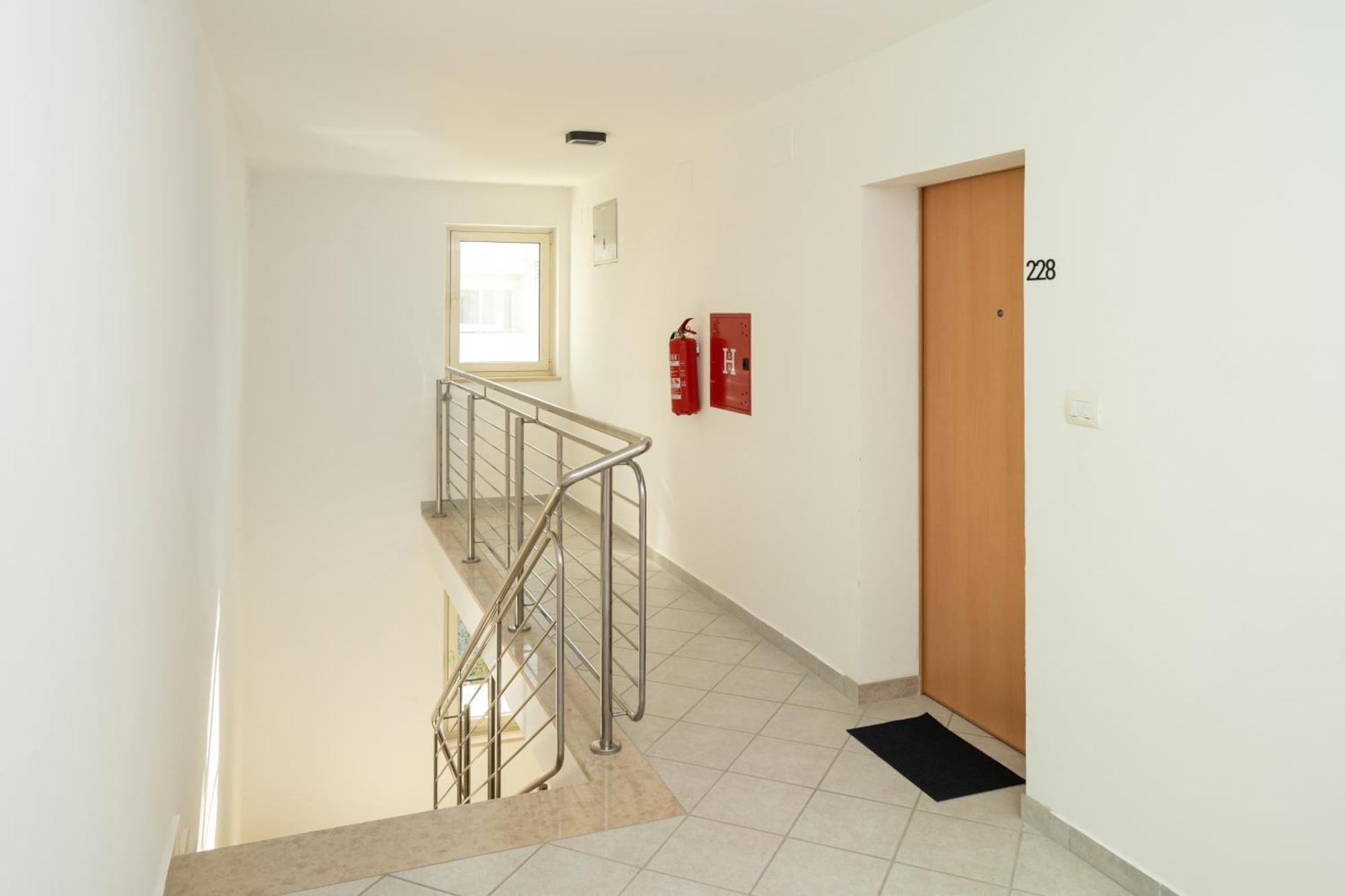 Humagum Sea View Apartment - Garden Palace Umag Bagian luar foto