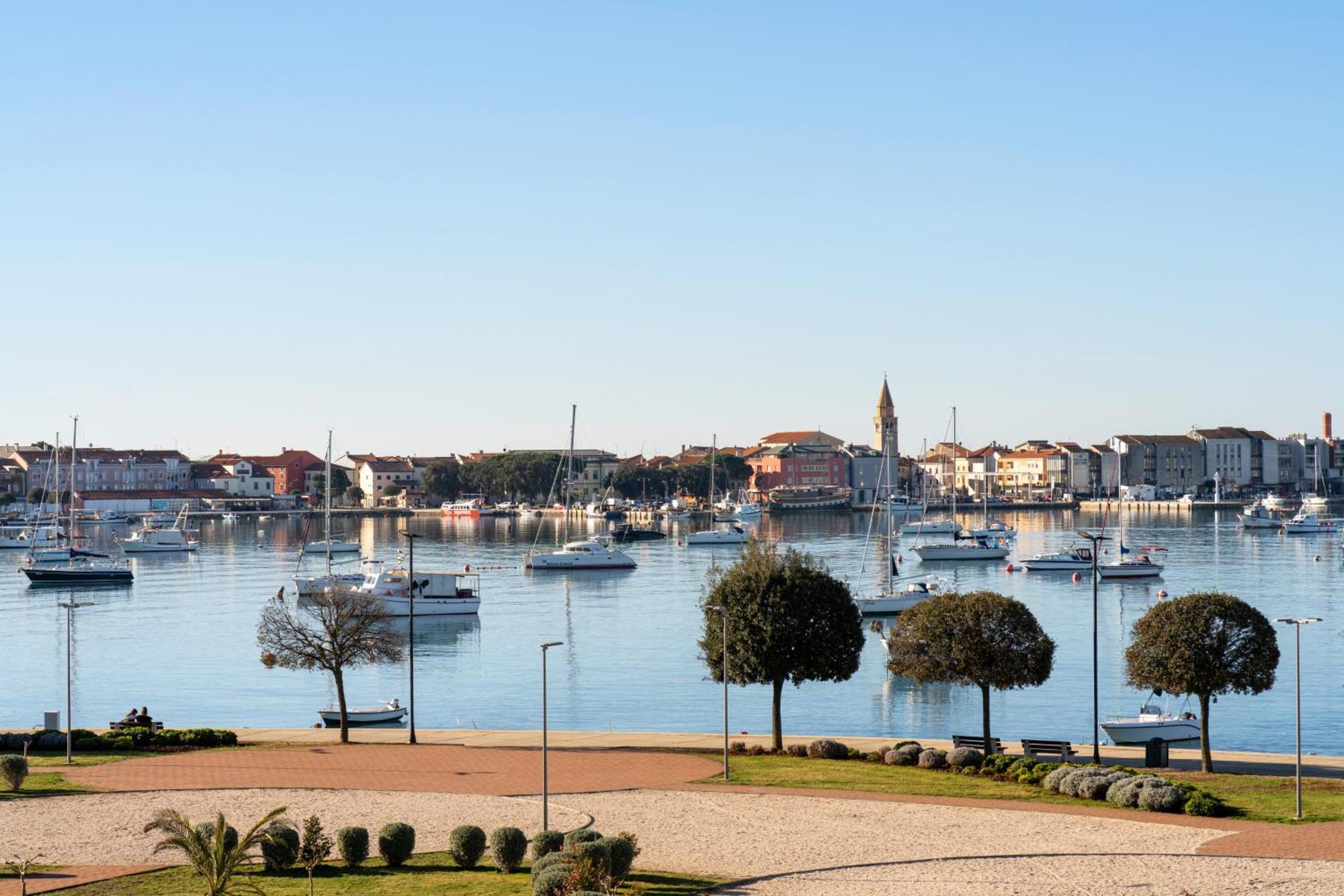 Humagum Sea View Apartment - Garden Palace Umag Bagian luar foto
