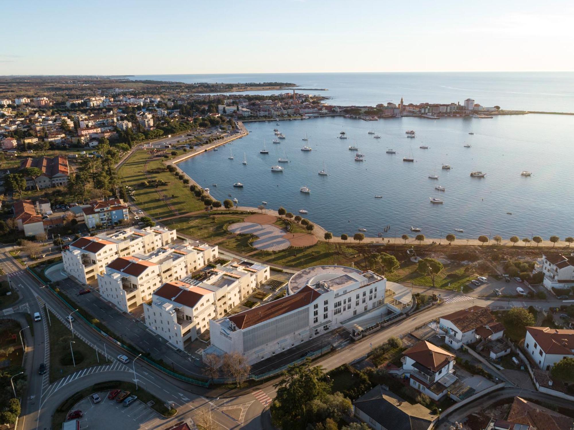 Humagum Sea View Apartment - Garden Palace Umag Bagian luar foto