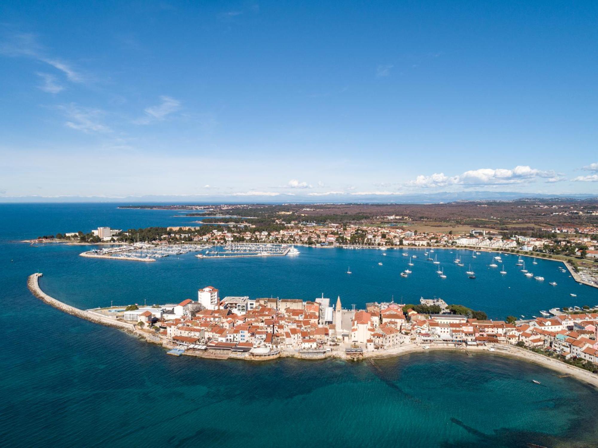 Humagum Sea View Apartment - Garden Palace Umag Bagian luar foto