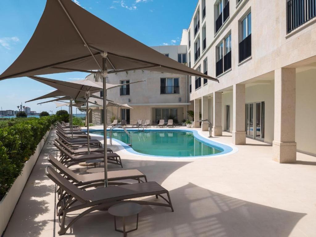 Humagum Sea View Apartment - Garden Palace Umag Bagian luar foto