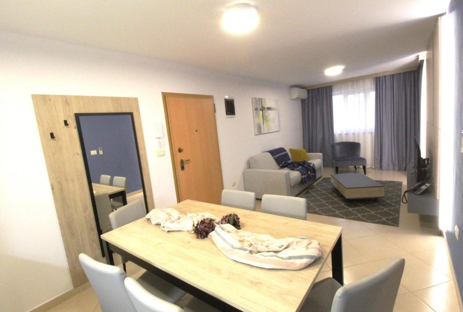 Humagum Sea View Apartment - Garden Palace Umag Bagian luar foto